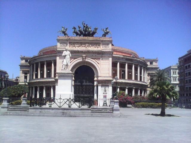 Palermo Centrale Hi Hotel