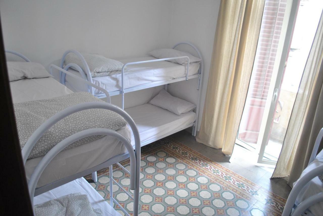 Sunrise Hostel & Rooms - Palermo