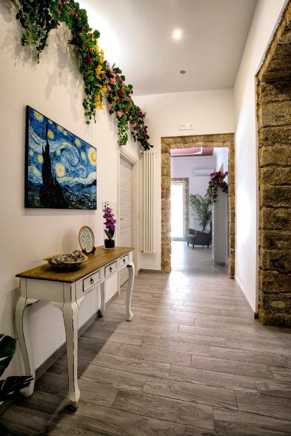 Garden House: Apartments And Rooms For Holidays - Palermo